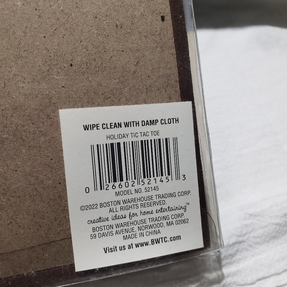 Adorable "Holly" and "Jolly" Gnomes Tic-Tac-Toe Set - Picture 4 of 4